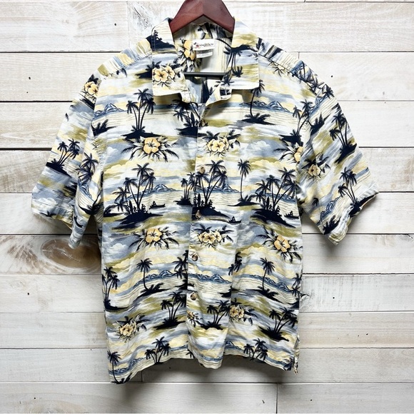 Walt Disney World Button Up Shirt Men XL Hawaiian Tropical Palm Trees Beach Boat - Picture 1 of 7